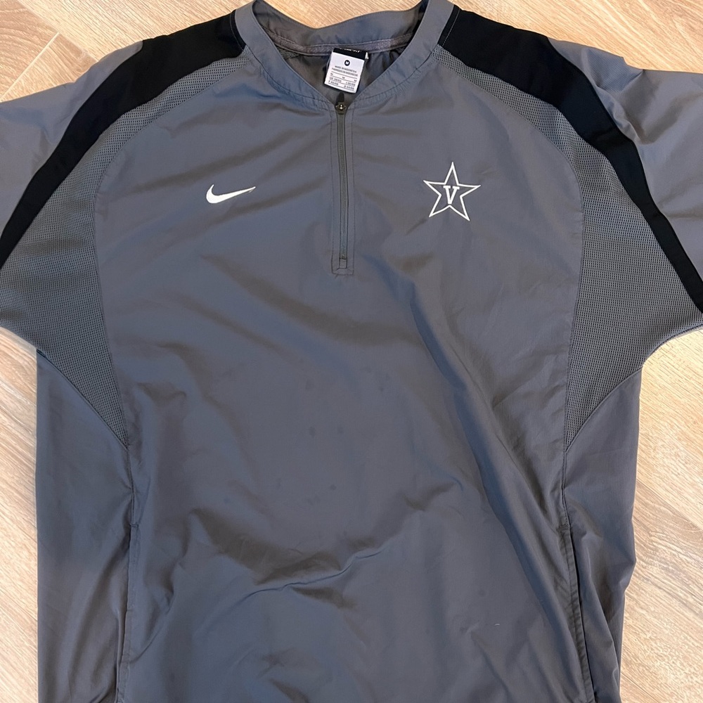 Nike Storm-FIT Vanderbilt Commodores 1/4 Zip Pullover Men's Medium -Loose Fit